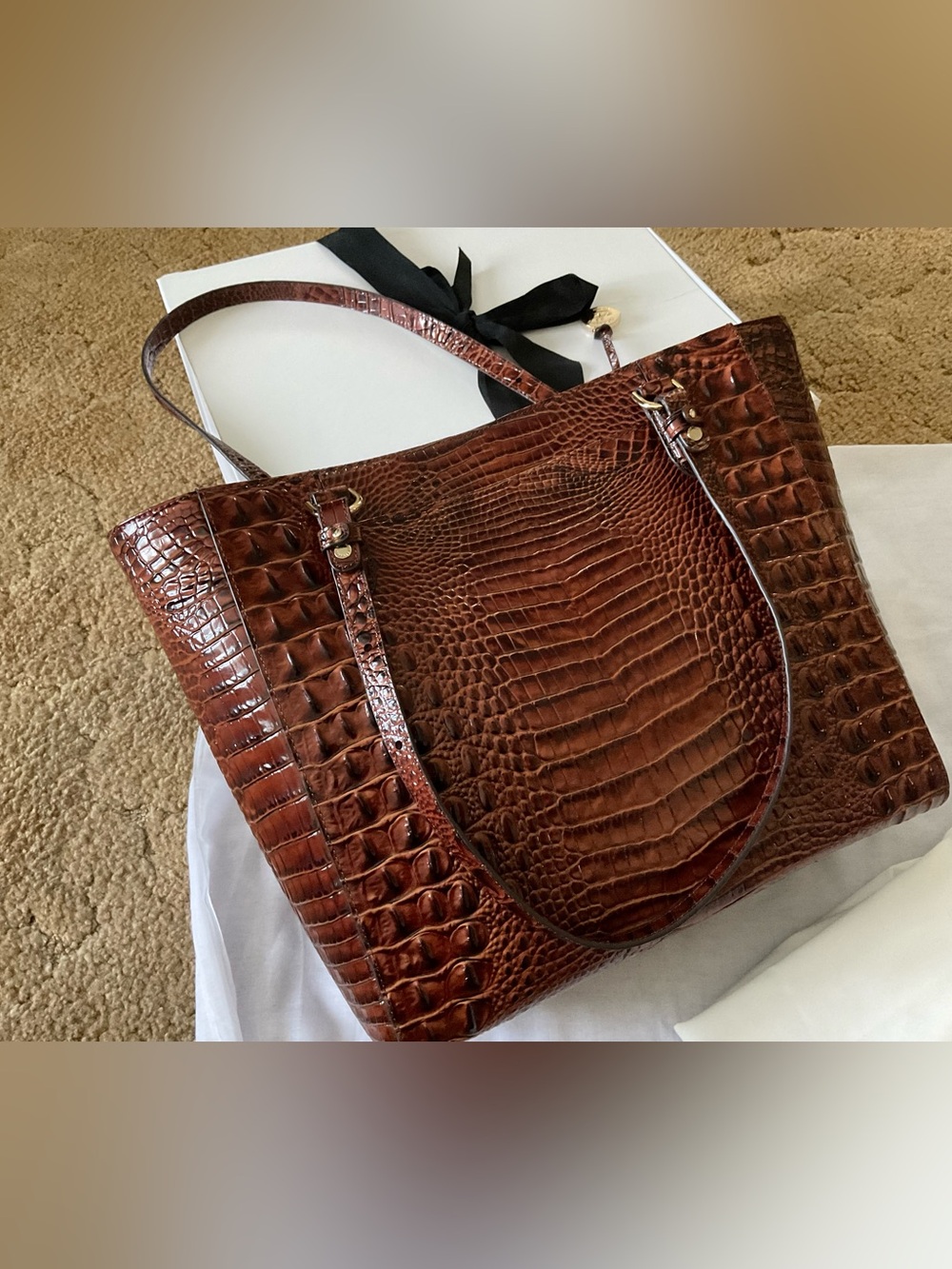 Beautiful Brahmin April pecan Cognac/brown Croc-Embossed Leather Tote! NWOT - Picture 2 of 4